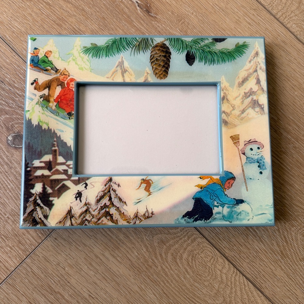 Dolce Mia Handmade Winter Vintage Photo Frame Sledding Snowman Holidays skiing
